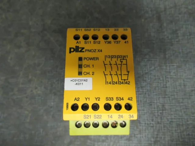 Pilz Pnoz X4 Safety Relay 24Vdc 240V 8A **Warranty Included**