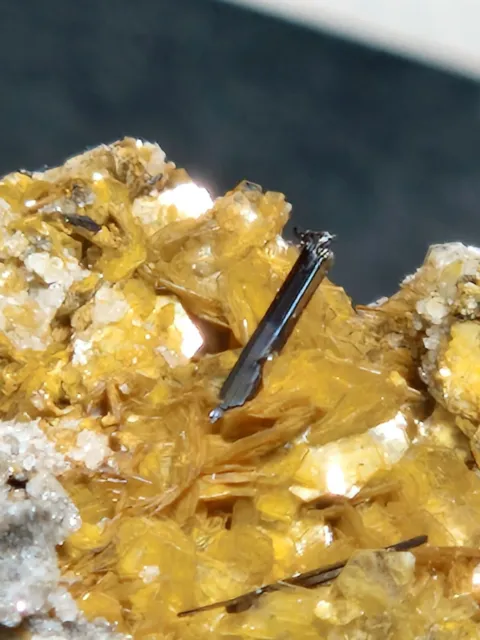 Minerale@ Rutilo Cristalli Su Matrice Pizzo Fiorina Val Formazza Italia 4 Cm