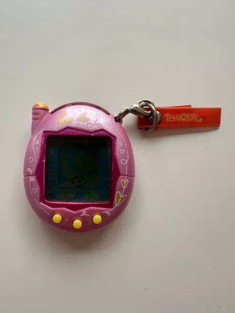 Tamagotchi 2004 BANDAI Wiz Digital Toys Pink Swirly Hearts V3 English Used