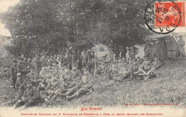 CPA 88 LES VOSGES FANFARE ET CLAIRONS DU 3e BATAILLON CHASSEURS A PIED AU REPOS