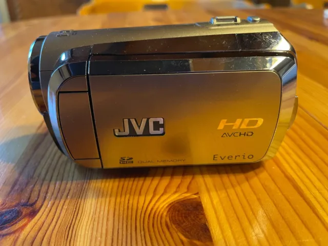 JVC Everio GZ-HM200NE FullHD Camcorder, in OVP,  sehr guter Gebraucht-Zustand!