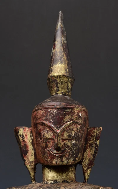 18th Century, Shan, Antique Tai Lue Burmese Wooden Seated Buddha 2