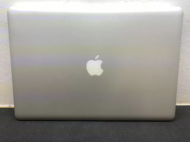 Apple MacBook Pro 15" (Intel Core i5, 2.40GHz, 8GB RAM, 500GB SSD) MID 2010