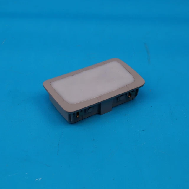 Éclairage Intérieur Audi A4 1997 - Référence 8d9947112 - Occasion Bon état