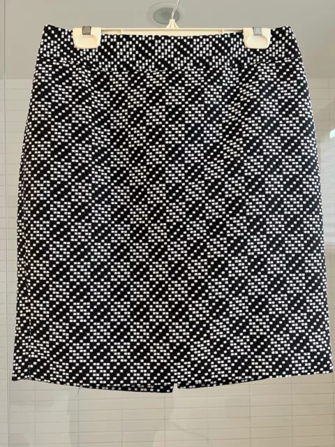 Ann Taylor Women's Size 8 Pencil Skirt Black And White Knit Pattern