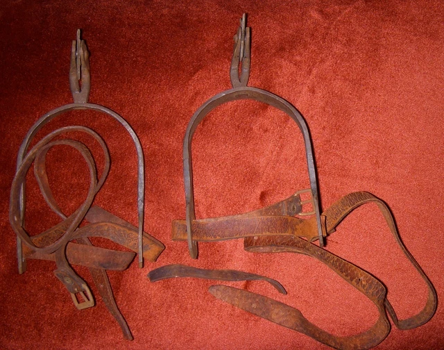 Great Early Hand-Forged Pair of Cowboy Spurs (1860s-1870s) Found in Texas 2
