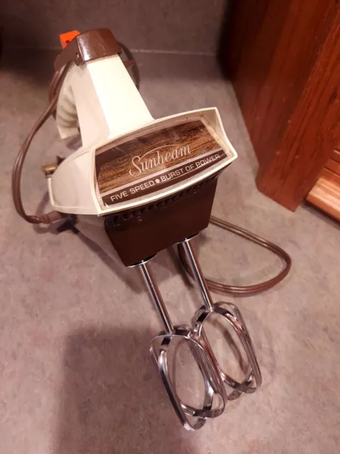 Vintage Sunbeam Heavy Duty Burst Of Power Mixmaster Electric Hand Mixer 5 Speed