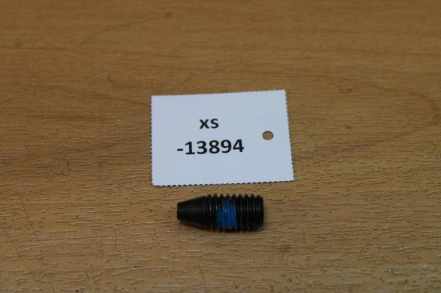 John Deere T25614 Set Screw NOS NEU genuine xs13894