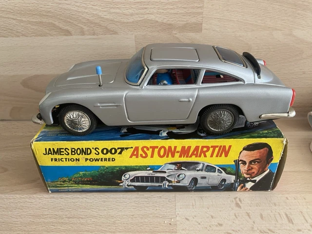 Voiture Ancienne En Tôle Ambologia Marchesini – Jouet Vintage Italie