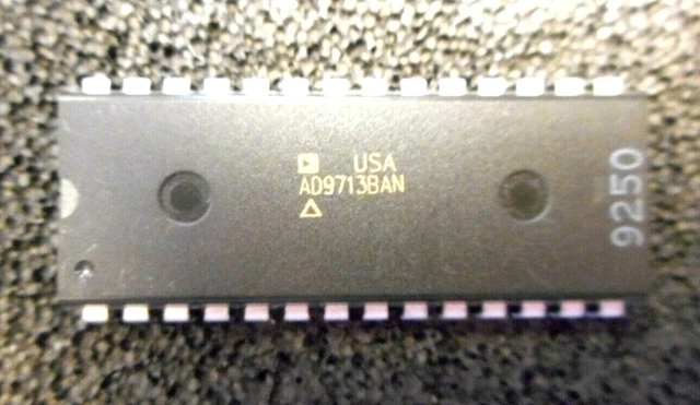 AD9713 AD9713BAN 12-BIT 100msps D/A Converter PDIP28 Analog Devices