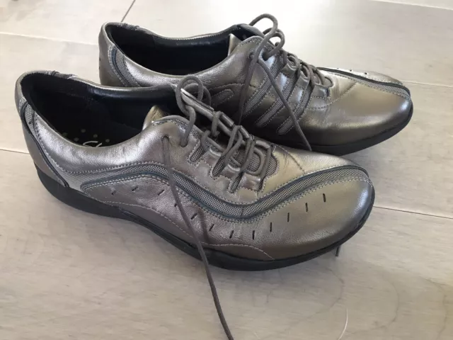 Clarks Wave Wheel Woman Shoes Pewter Metallic Sneaker Comfort 10 M Leather