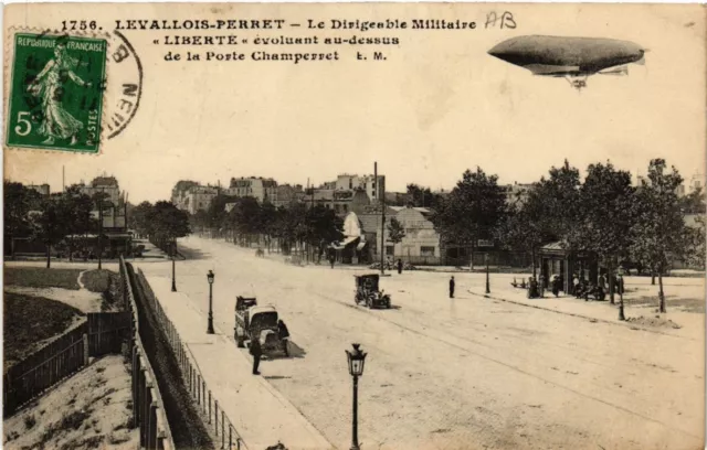 CPA LEVALLOIS-PERRET - Le Dirigenble Militaire Liberte evolving (581760)