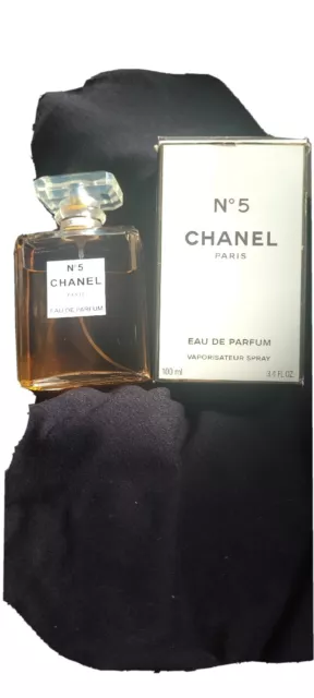 Chanel No5 Eau De Parfum Spray 100ml (used) with box