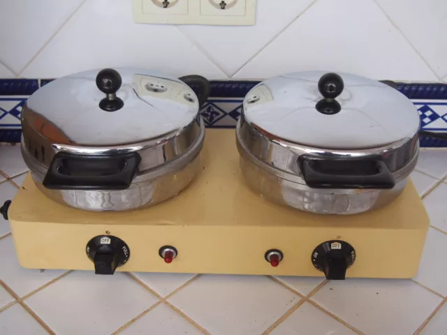 A 1970's/80's DUALIT Double Waffle Maker Catering Made in England