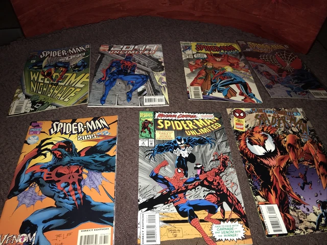 7 comic spiderman 2099 and misc lot Nm