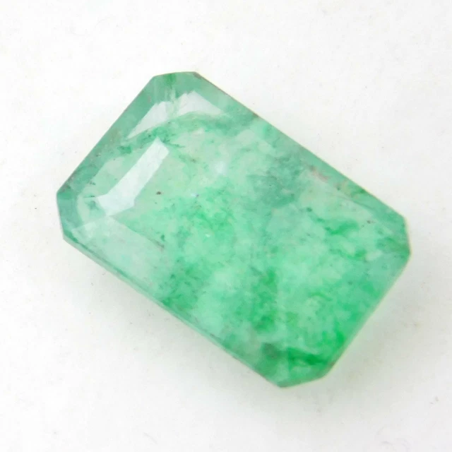 3.20 Cts Natural Green Emerald Radiant Cut Certified Gemstone