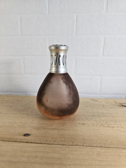 Petite Lampe Berger En Pâte De Verre - Occasion - Décoratif Et Fonctionnel