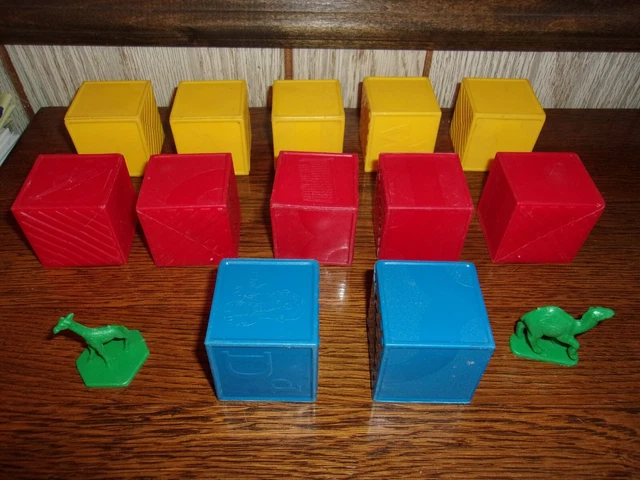 13 vintage Tupperware busy blocks 2 animals alphabet 70's