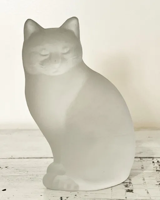 Vintage Nybro Sitting Cat Clear Frosted Glass Crystal Paperweight 5.25” Sweden