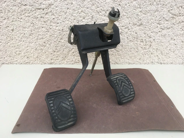 ANCIEN PÉDALIER / Boitier de pédalier / 2 CV / Pièces détachées
