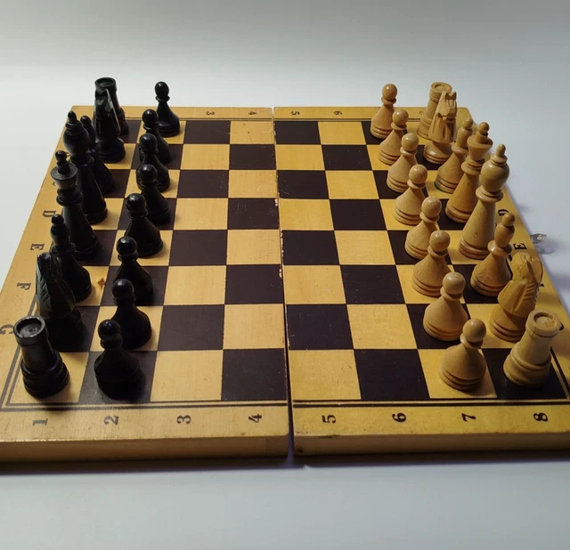 Jeu D'échecs Miniature En Bois – Plateau 6 Cm – À Compléter – France
