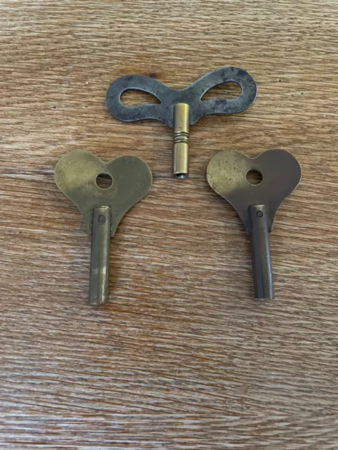 Antique Fusee Clock Winding Keys (x3)