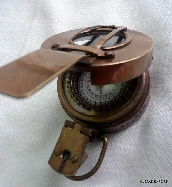 Boussole Ancienne Militaire Marine En Laiton - Style WWII - Reproduction