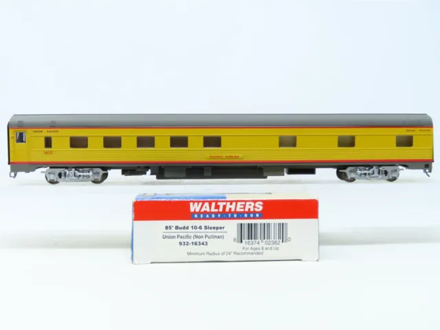 HO Scale Walthers 932-16343 UP Union Pacific 85' Budd Sleeper Passenger #1413