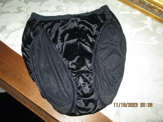 VASSARETTE VTG BLACK Second Skin Nylon Bikini Hi-Cut Panties Panty