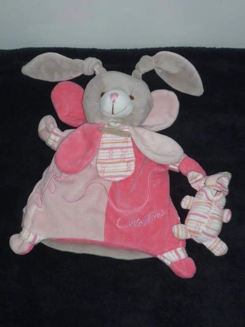 DOUDOU et COMPAGNIE marionnette rose Célestine  COM 9