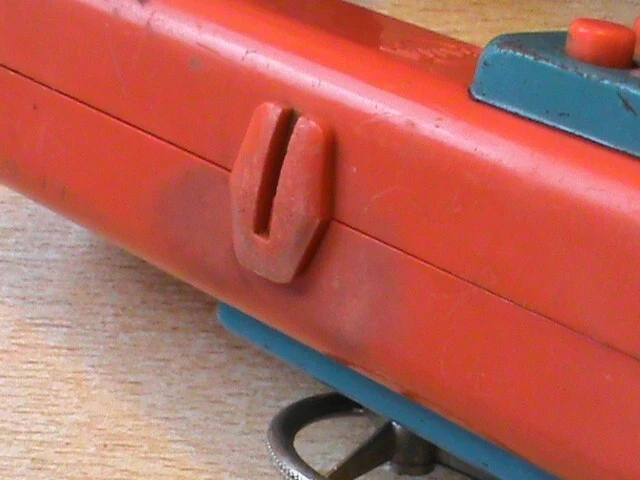 Tracteur jouet ancien tole et plastique GAMA en l'etat 14