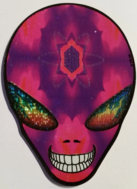 ALIEN HEAD--NEW--Vintage (1998) Vending Machine Sticker (#853)