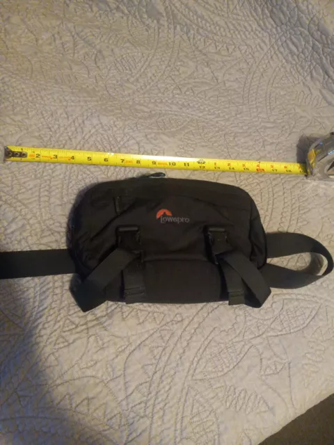 Lowepro Fanny Pack Waste Padded Camera Bag 11 x 8 Black With Logo Coolio
