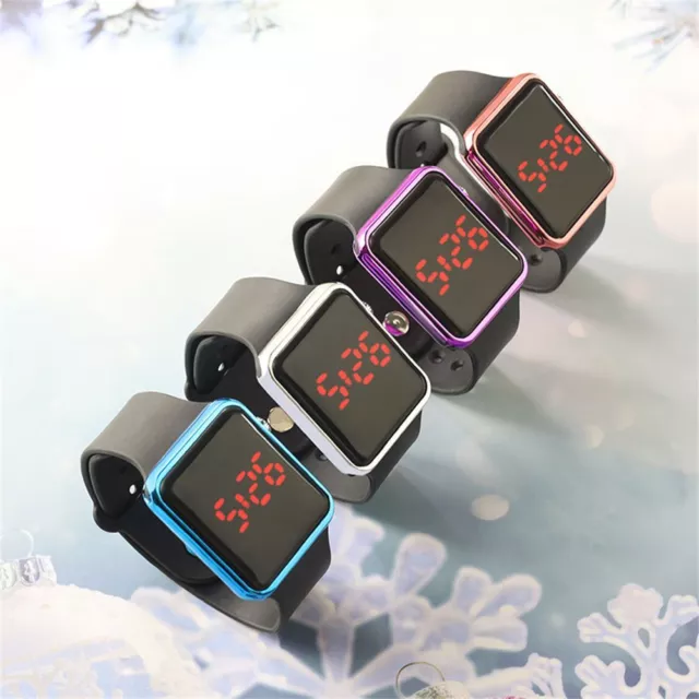 Hommes LED Horloge électronique Silicone Montre-bracelet Sport Montre numérique