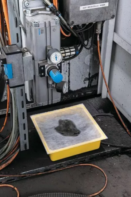 1 Gallon Sump Capacity, Drip Pan, With Polypropylene, Yellow - 1670 Eagle MFG