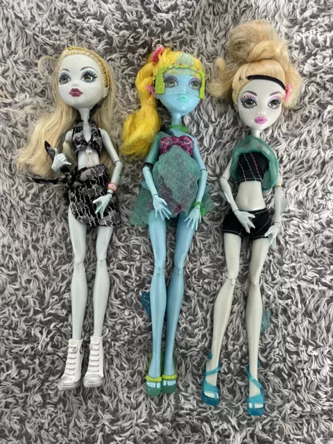 monster high Lagoona dolls bundle