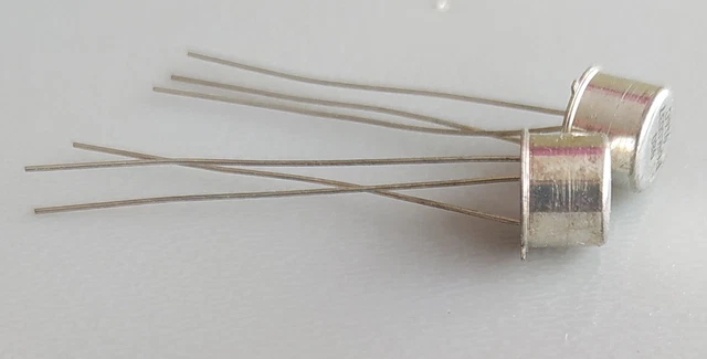 Cos'è un transistor bipolare e qual è la sua caratteristica Cos'è un transistor bipolare e qual è la sua caratteristica
