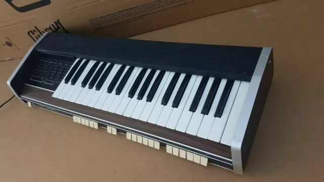 70's MOOG SATELLITE SYNTHESIZER