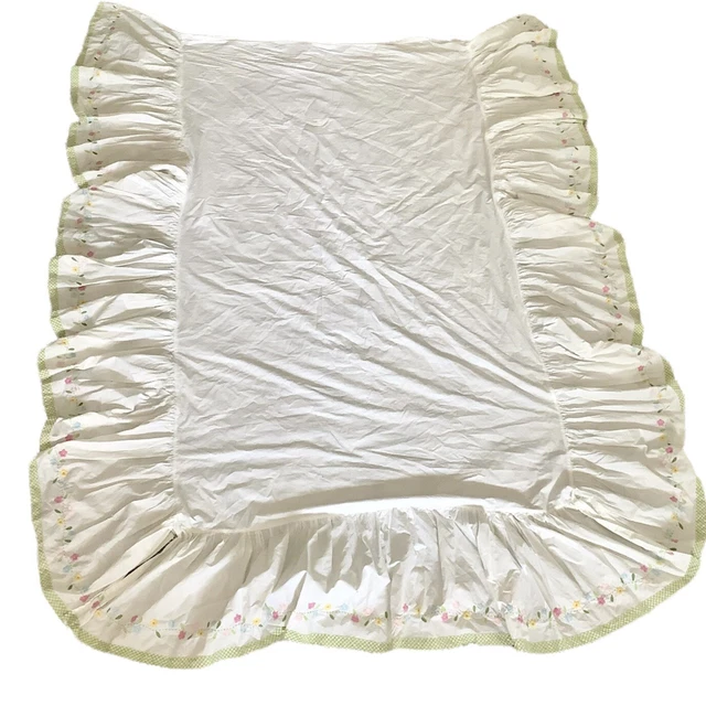 Falda de cama doble talla bordada floral granero niños