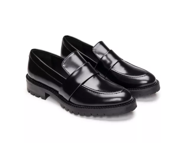 Chaussure végane mocassin noir élégant plat avec doublure respirante et flexible 3
