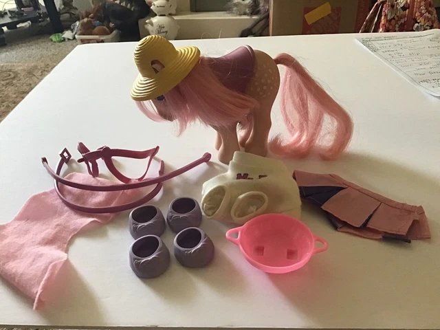 Vintage 1982 Hasbro My Little Pony Cotton Candy With Saddle Shoes Cheerleader
