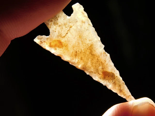 Ancient Stemmed Triangle Form Arrowhead or Flint Artifact Niger 6.99