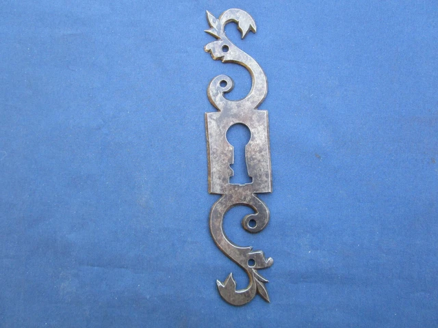 Ancienne entrée serrure fer forgé ouvragée Louis XV porte hauteur 16 cm