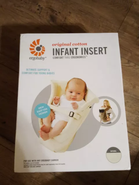 Inserto infantil fácil de ajustar Ergobaby para portabebés recién nacido - natural con caja