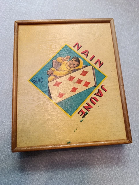 French Jeu du Nain-Jaune game in Antique Games