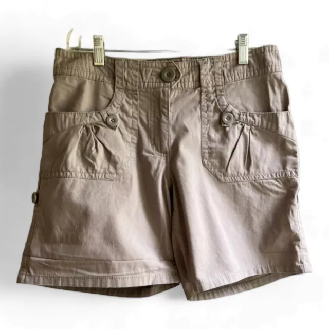 H&M Womens Shorts. Beige 8 Cotton. Mid Rise. Pockets