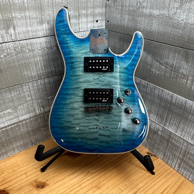 Schecter Omen Extreme-6  in Ocean Blue Burst (1042)