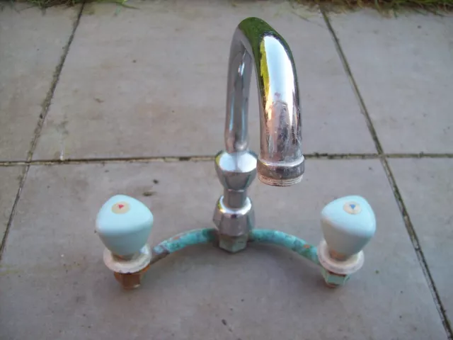 Ancien Robinet Laiton