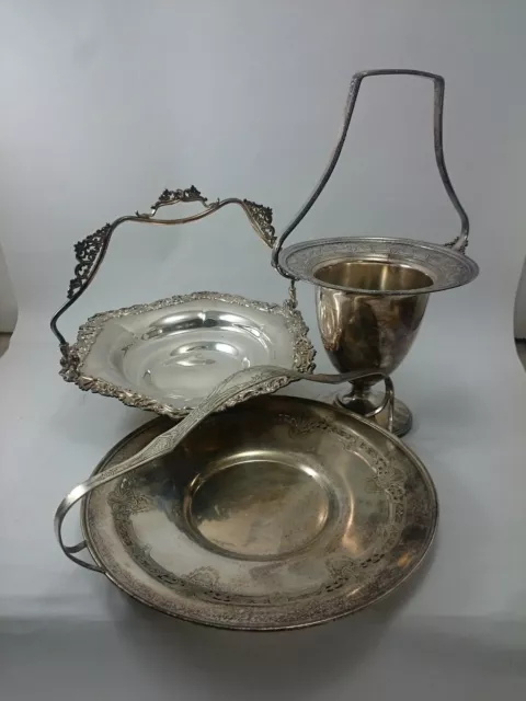 VINTAGE SILVER PLATED MERIDEN VICTOR Lot #5 Handled Serving Tray Floral Engraved