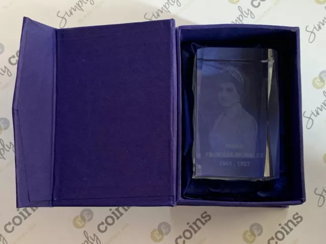 Lady Diana Princess Of Wales Glass Paper Weight Boxed Excellent Condition